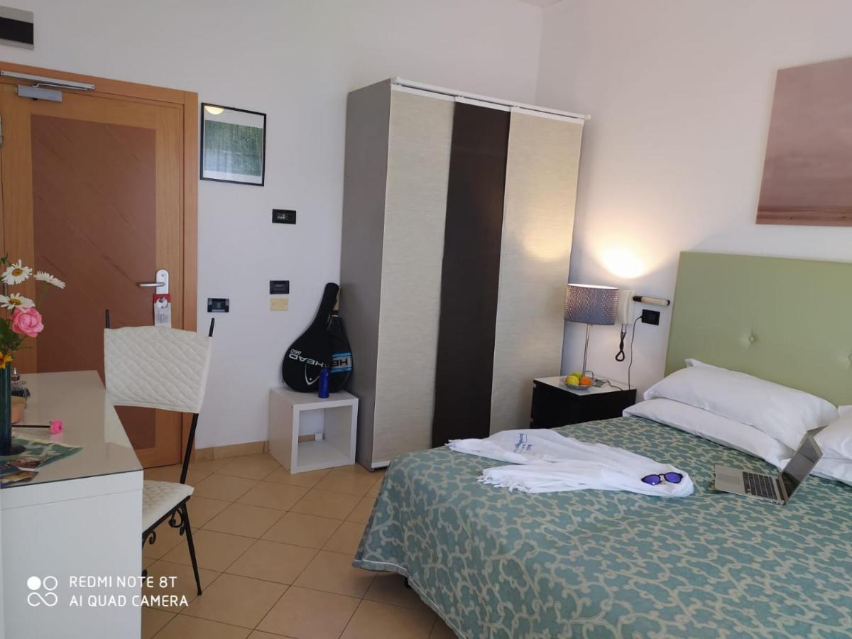 Hotel San Giorgio Savoia Bellaria-Igea Marina Zewnętrze zdjęcie