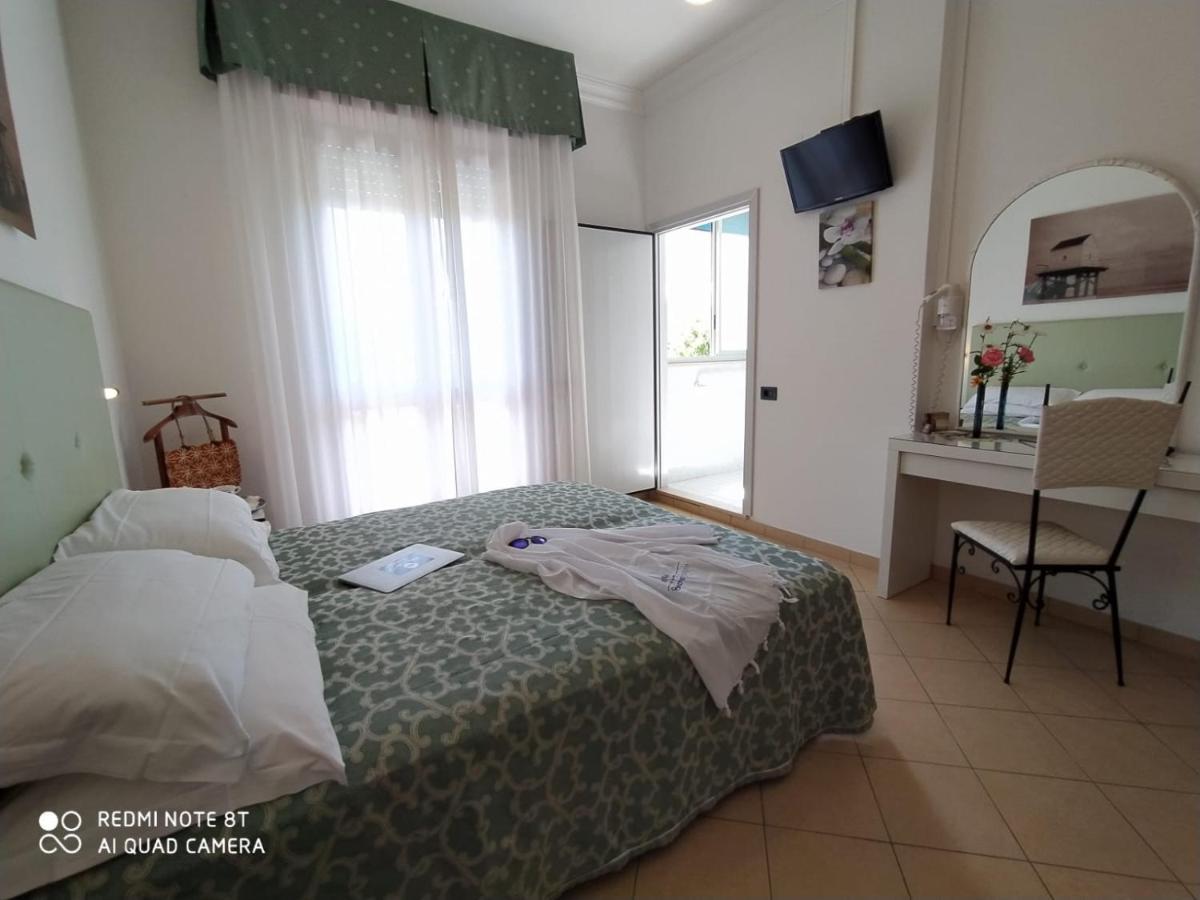 Hotel San Giorgio Savoia Bellaria-Igea Marina Zewnętrze zdjęcie