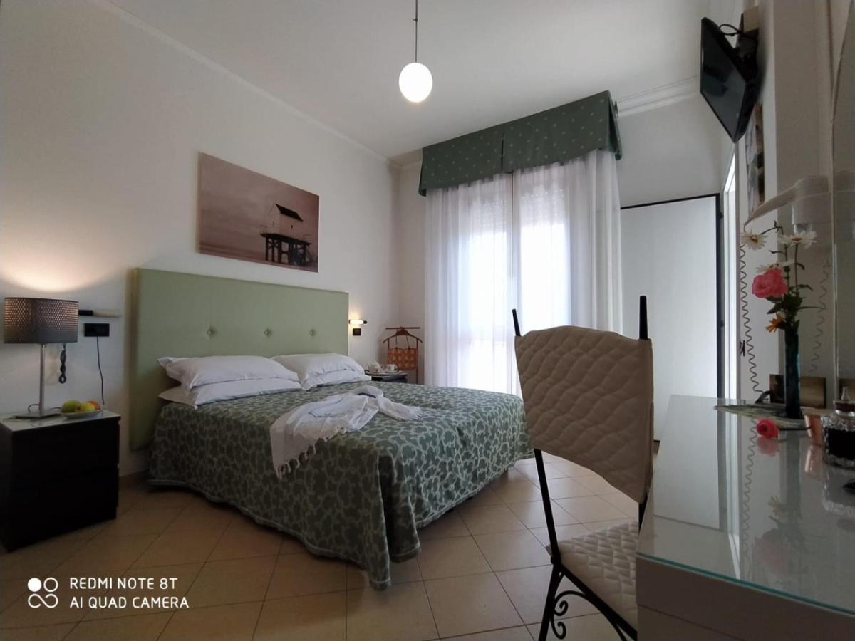 Hotel San Giorgio Savoia Bellaria-Igea Marina Zewnętrze zdjęcie